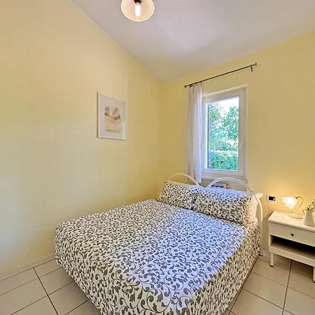 Holiday home 639 - Villa A Schiera Quadrilocale Al Taunus 2, Con Ampio Giardino Spiaggia E Navetta Gratuita Inclusa Al White Beach Club *