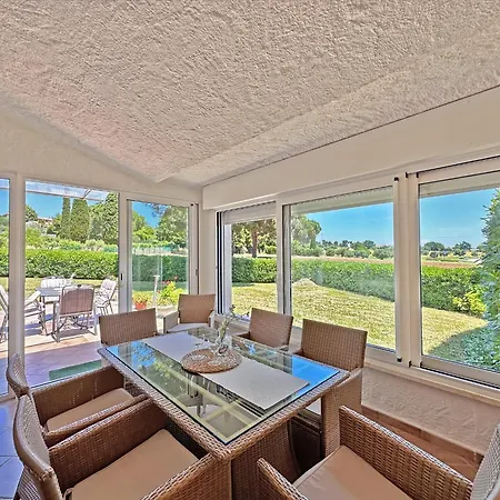 Holiday home 639 - Villa A Schiera Quadrilocale Al Taunus 2, Con Ampio Giardino Spiaggia E Navetta Gratuita Inclusa Al White Beach Club