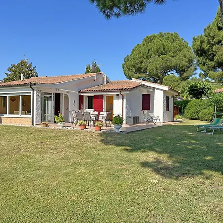 639 - Villa A Schiera Quadrilocale Al Taunus 2, Con Ampio Giardino Spiaggia E Navetta Gratuita Inclusa Al White Beach Club Holiday home