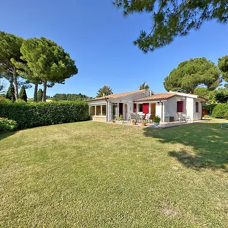 Holiday home 639 - Villa A Schiera Quadrilocale Al Taunus 2, Con Ampio Giardino Spiaggia E Navetta Gratuita Inclusa Al White Beach Club Marcelli