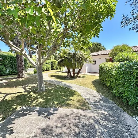 639 - Villa A Schiera Quadrilocale Al Taunus 2, Con Ampio Giardino Spiaggia E Navetta Gratuita Inclusa Al White Beach Club Marcelli